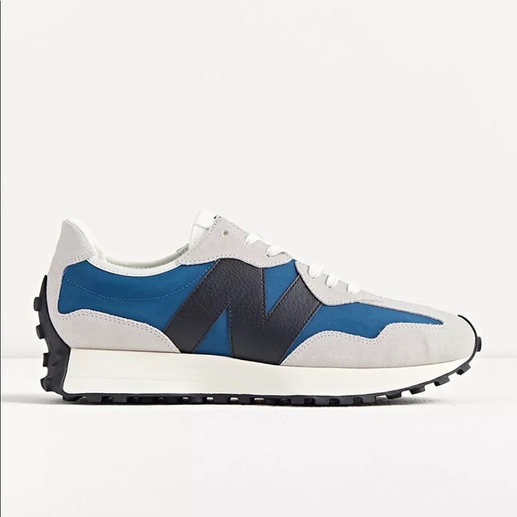 New Balance 327 Sneaker - Picture 2 of 8